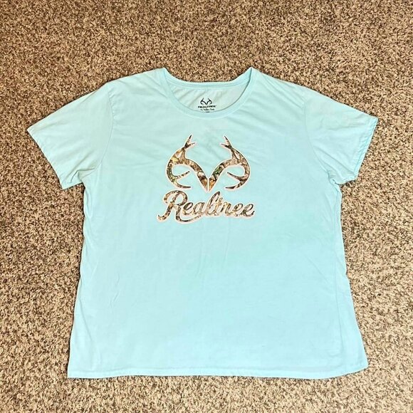 Size 1X Woman's Light Blue Realtree Tee - Picture 1 of 8
